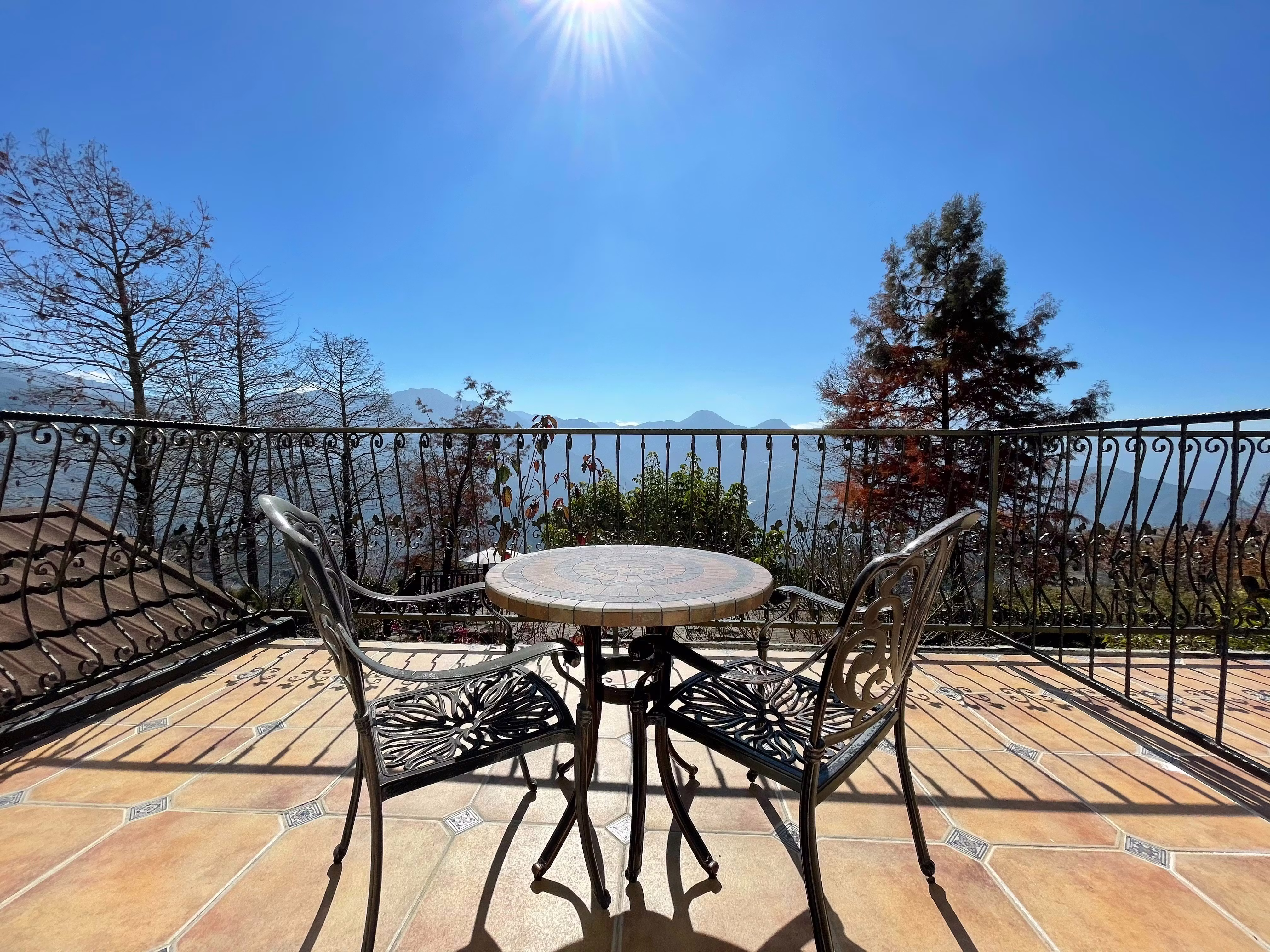 102 Balcony Mountain View Double Room