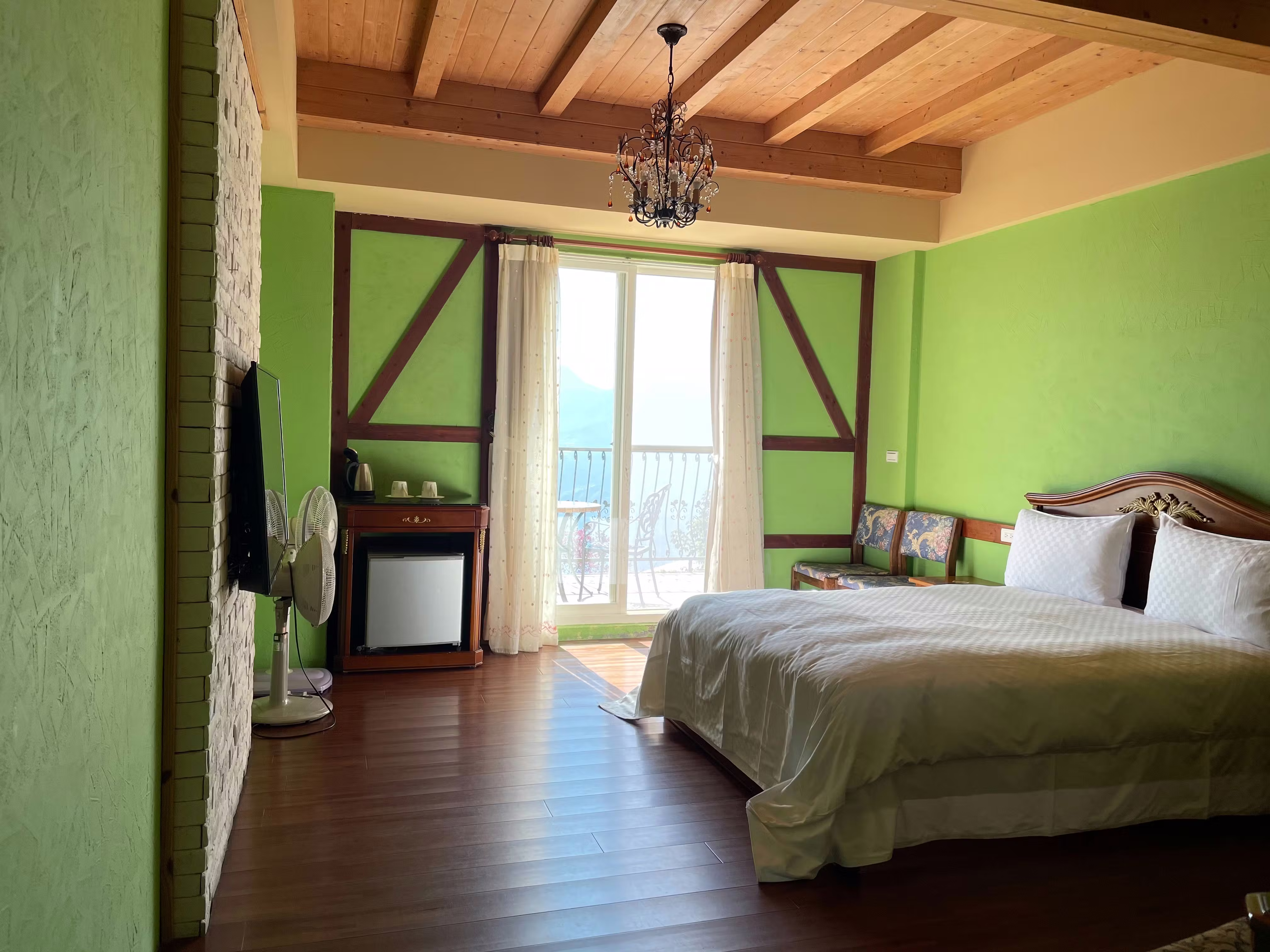 104 Balcony Mountain View Double Room
