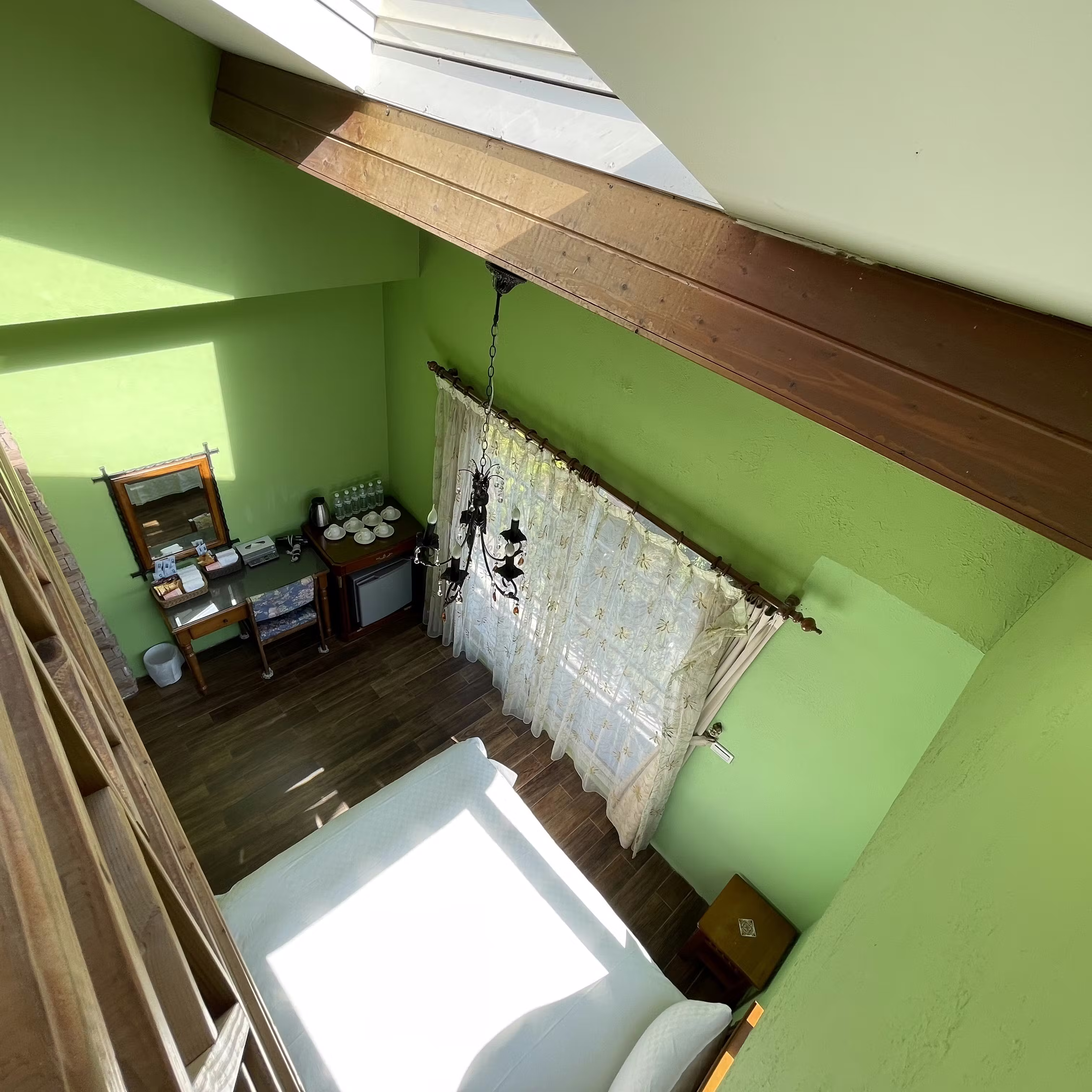 301 Stargazing Duplex Six-Person Room